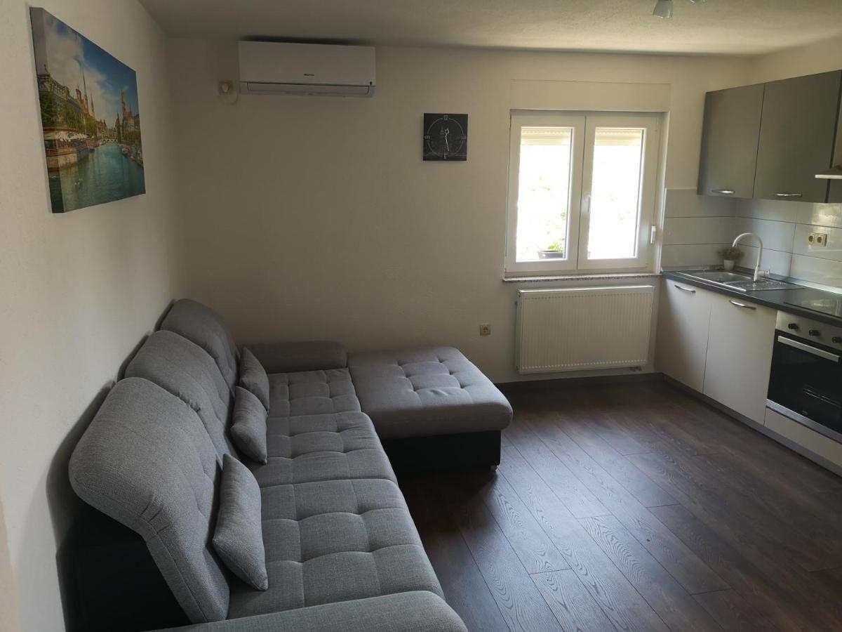 Apartmani Manda Омишаль Экстерьер фото